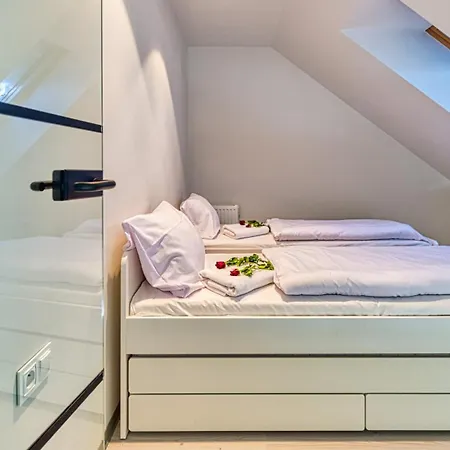 Royal Prestige Collection Z Prywatnym Jacuzzi - Stone Hill Z Basenem I Saunami