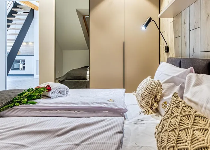 Royal Prestige Collection Z Prywatnym Jacuzzi - Stone Hill Z Basenem I Saunami Szklarska Poręba