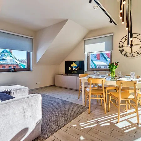 Royal Prestige Collection Z Prywatnym Jacuzzi - Stone Hill Z Basenem I Saunami Apartament